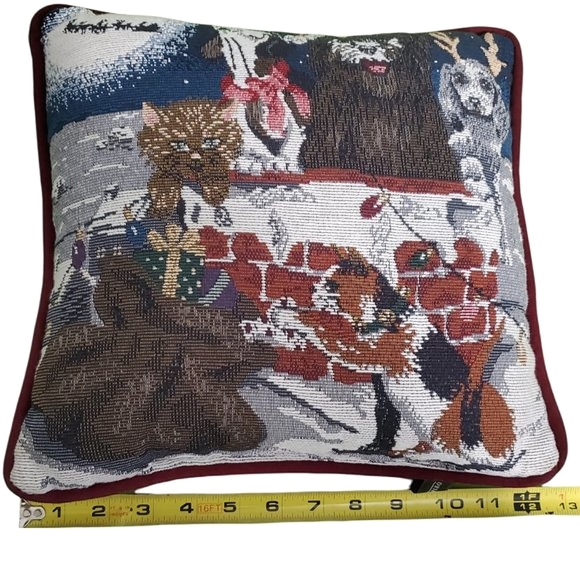 VTG Christmas Dog & Cat Pillow Tapestry Chimney Santa Reindeer Snow Puppy Kitten - Picture 5 of 7